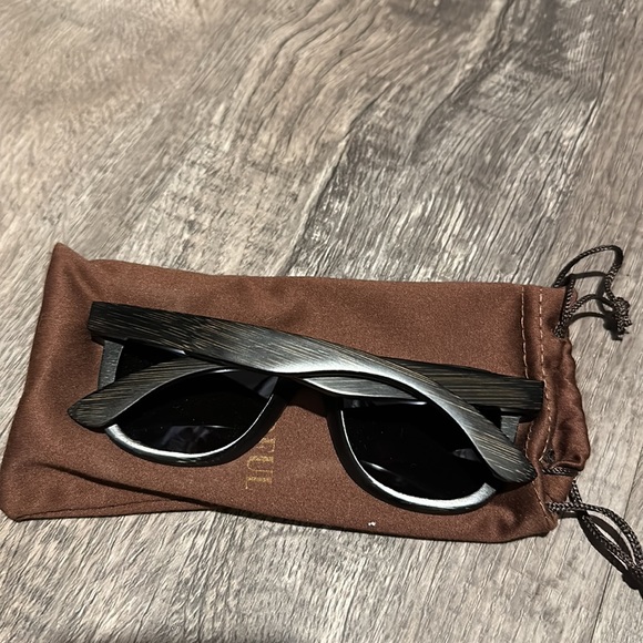 Sunglasses - Picture 3 of 3